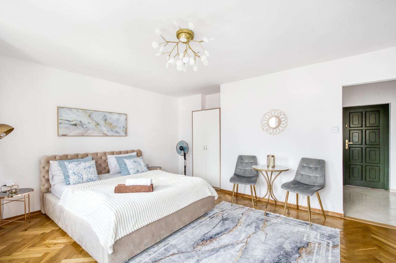 Dekart Centrum Apartments Warsawa Bagian luar foto